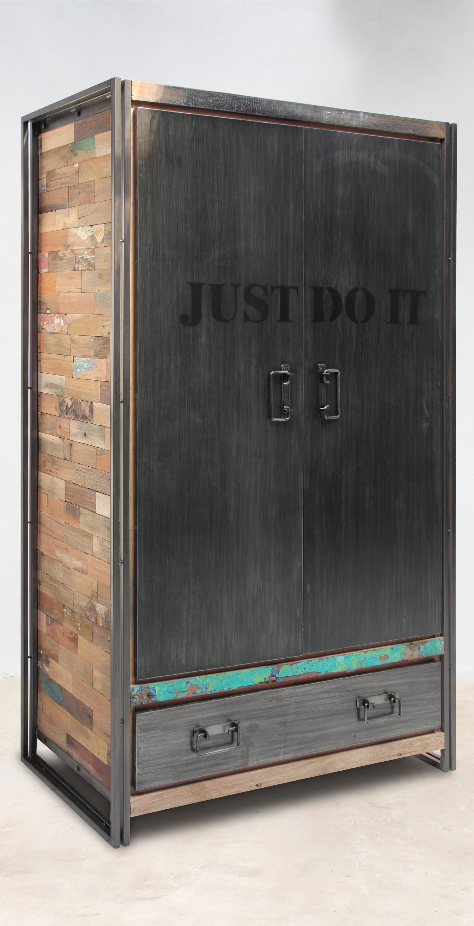 Armoire bois et metal Armoire bois et metal