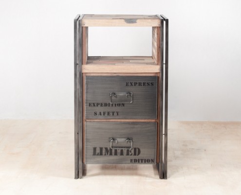 meuble de rangement en bois recyclés avec 2 tiroirs métal - détails