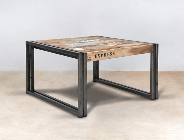table basse carrée 60cm en bois recyclés de bateaux – détails table basse carrée 60cm en bois recyclés de bateaux – détails